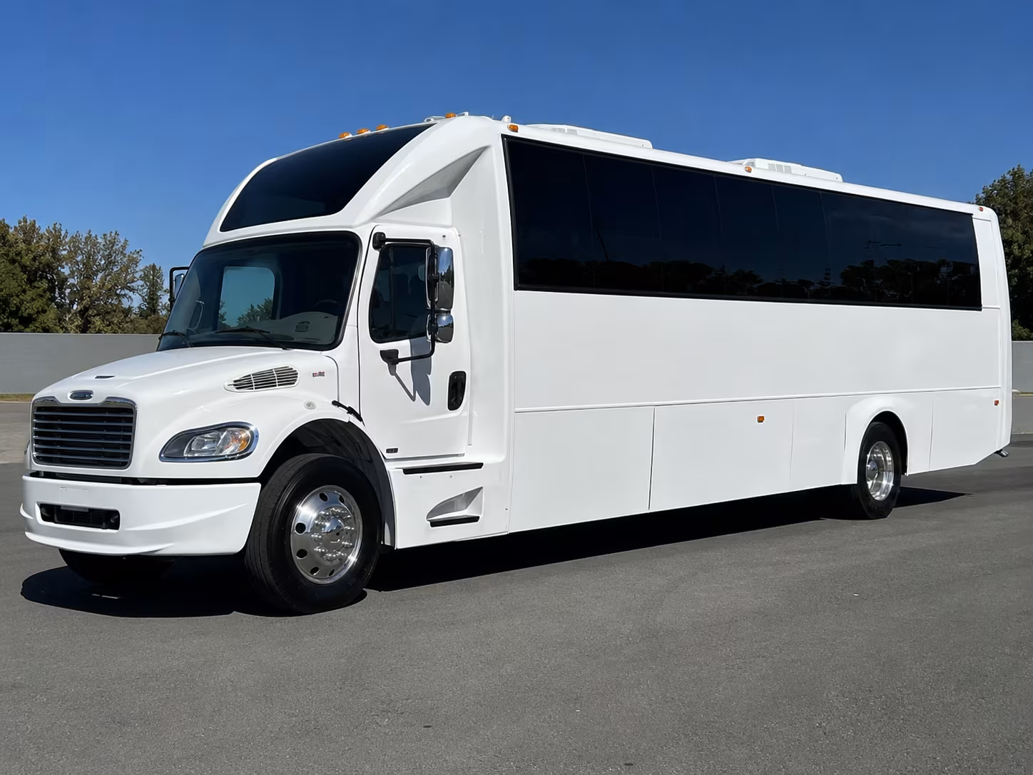 Kansas City Homecoming & Prom Party Bus Rentals
