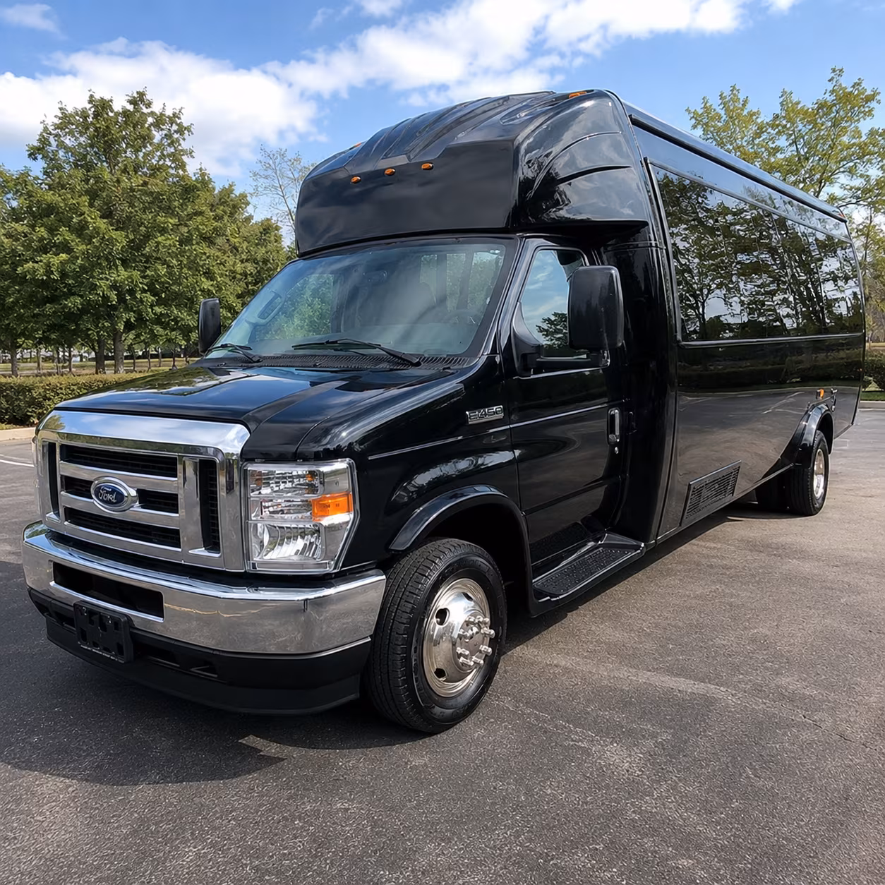Overland Park Winery Tour & Pub Crawl Transportation
