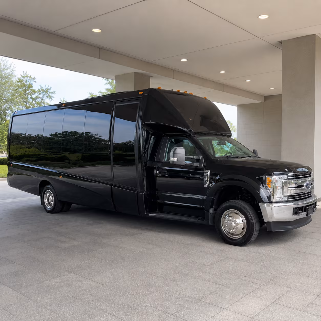 Shawnee Winery Tour & Pub Crawl Transportation
